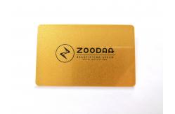 China Eco Custom Printed PVC Cards With Silkscreen Gold Metallic Finish Serial Number Signature supplier