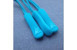 China Injection Molding PE ISO9001 Zipper Slider Puller supplier