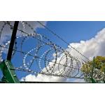 BTO30 Barbed Wire Fence Hot Dip Galvanized Concertina Razor Blade Wire Fence With Clips for sale