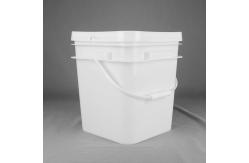 China Handle Square Plastic Container With 10 Liters Capacity supplier