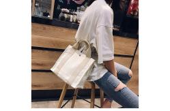 China Bag Interval Pockets crossbody Sling 12cm Canvas Bag supplier