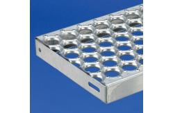 China Safety Walkway Steel Grating With 2 Noses To Be Closed Roof supplier