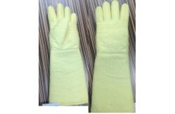 China Yellow kevlar felt 350 Degrees Fire Resistant Work Gloves 2 layers supplier