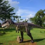 Theme Park  Realistic Animatronic Dinosaur Carnotaurus With Movement And Sound Customization