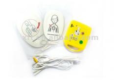 China Compact Size Aed Portable Defibrillator , Handheld Pediatric Electrode Pads supplier