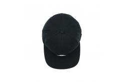 China 100% Cotton Flat Visor Snapback Hats Rubber Patch Black Constructed Cap supplier