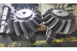 China 35° Helix Conical Gear With HRC58 - 62 Surface Hardness supplier