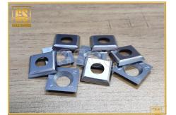 China Double Holes Tungsten Carbide Scraper Blade Indexable Insert Tip For Woodworking supplier