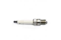 China RB77CC Spark Plug Replacement with Resistor and Air Delivery supplier