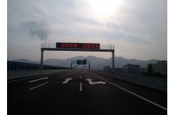 China Traffic Portal Frame P20  Variable Message Boards , Outdoor Electronic Road Signs supplier