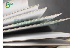 China Reyccled Paper Pulp 900gsm White Lined Chipboard For Carton Boxes supplier