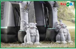 China New Design Halloween Inflatable Decoration With Gargoyle For Fun supplier