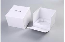 China Logo Printed Candle Packaging Box Recyclable With EVA Insert supplier