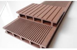 China PVC Roof Polyurethane Foam Machine Wooden Pallet For Buidling Advertisement supplier