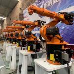 Wall Mounting Used KUKA Robots KUKA KR210 with 6 Axes and IP65 Safety 210kg Super Load Capacity for sale