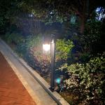 Black Aluminum Outdoor Solar Post Lights Traditional With 2 Modes for sale