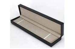 China ODM Exquisite Watch Display Box PU Leather Watch Travel Case TUV supplier