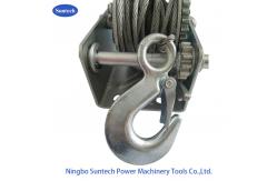 China Light Weight Small Manual Hand Winch With Soft Rubber Handle 800lbs supplier