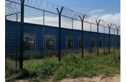 China Powder Coated Razor Barbed Wire Fencing 50*200mm Mesh Rectangle Post supplier