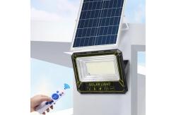 China Solar 100w LED Flood Light 2800lm Solar Powered Exterior Flood Lights supplier