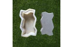 China Concrete Silicon Plastic Paver Mould 20-25mm Thickness For Garden Path supplier