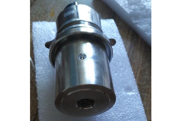 Less Heat Piezoelectric Ultrasonic Transducer For Welding / Polishing Transducers