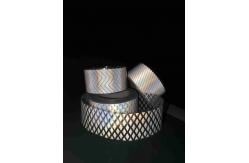 China Silver Heat Transfer Reflective Tape On Fabric Customized Pattern supplier
