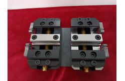 China CNC Horizontal Mill Machine Vise 0.02mm 4 Axis Manual Exchange supplier