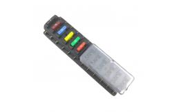 China Marine 40A Circuit Fuse Block 12 Slots Fuse Box Holder 42mm supplier