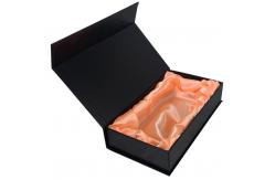 China CMYK 800gsm Flap Gift Box With Ribbon Closure supplier