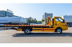 China Dongfeng High Quality Car Help Raid Tow Truck Airport Tow Truck supplier