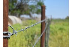 China Use Of Prison Walls Anti Climb Double Strand Reverse Twist Barbed Wire supplier