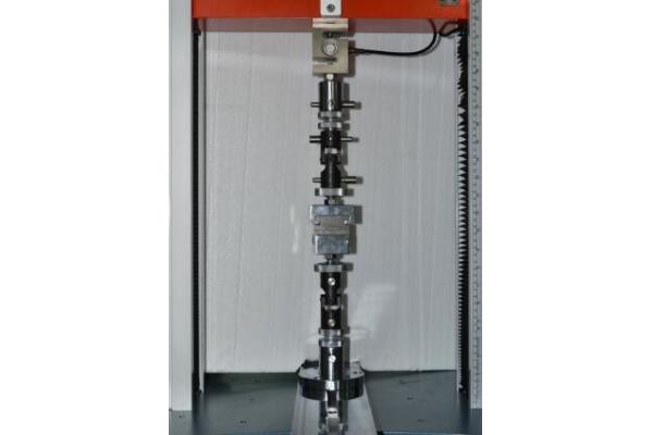 universal testing machine specification