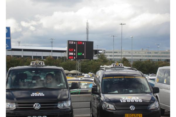 Traffic Electronic P20 Changeable Message Signs Solar Road Signs For Road
