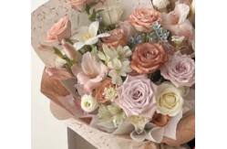 China Petal kraft paper retro mixed with Dongba paper flower packaging paper supplier
