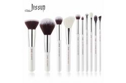 China Precise Soft Bristles Natural Makeup Brushes Set For Face And Eyes supplier
