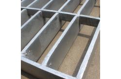 China Heavy Duty Walkway Q235 Grade Press Lock Steel Grating 33mm × 33mm supplier