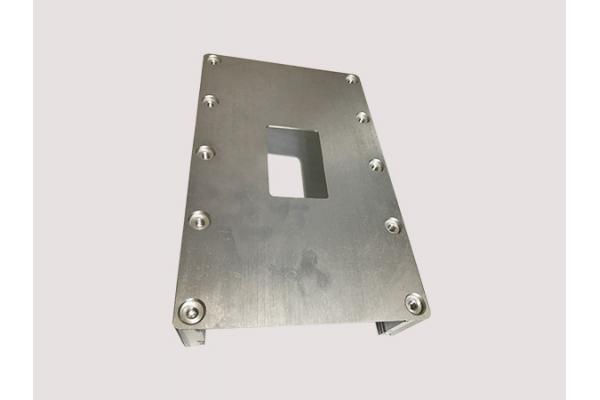 1.5mm Thicikness Cnc Aluminium Extrusion Fabrication With Screwing Square Shape