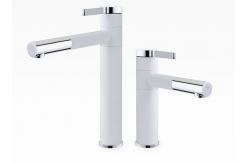 China 360 Rotating ODM Pull Out Brass Faucet supplier