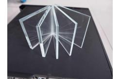 China Customized Low Iron Tempered Glass 20mm 30mm 50mm Safety Glass Ultra Clear supplier
