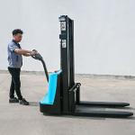intelligent Semi Electric Stacker 1.5 Ton Capacity , Electric Walkie Pallet Stacker battery operated pallet stacker for sale