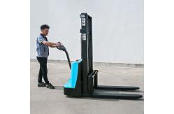 China Industrial  Power Electric Stacker Forklift 2000lbs Capacity Automatic pallet stacker lift supplier