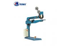 China Manual Carton Box Stitching Machine 0.48t With Fixed Stitching Ability supplier