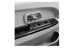 China 4.5m Zero Emission LHD RHD Emission Electric Mini Vans Micro Van supplier