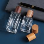 OEM 8.7cm 30ml Crystal Glass Bottles Cosmetic Perfume Shockproof Decal Surface for sale