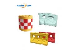 China Road Plastic Blow Moulding Machine HDPE Road Barrier Four Layers supplier