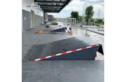 China Factory 15T Truck Loading Dock Plates Warehouse Dock Leveler supplier
