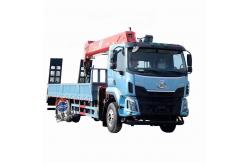 China Liuqi Flatbed Transport Truck 14 Tons With Crane 10 Speed Transmission supplier