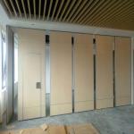 Hotel Folding Wooden Restaurant Soundproof Movable Partitions Walls for sale