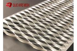 China Anti - Skid Galvanized Steel Grating Crocodile Mouth Crocodile Lips Grip Strut supplier